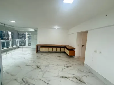 Apartamento com 4 Quartos para alugar, 168m² no Vila Nova Conceição, São Paulo