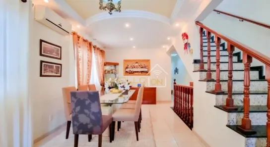 Casa com 5 Quartos à venda, 165m² no Embaré, Santos