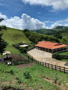 Fazenda/Sítio com 3 Quartos à venda, 45000m² no Itapeva, Itapeva
