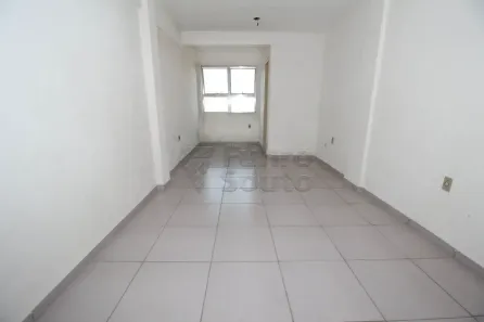 Sala Comercial para alugar, 32m² no Centro, Pelotas