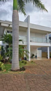 Casa de Condomínio com 3 Quartos para alugar, 220m² no Esperança, Londrina