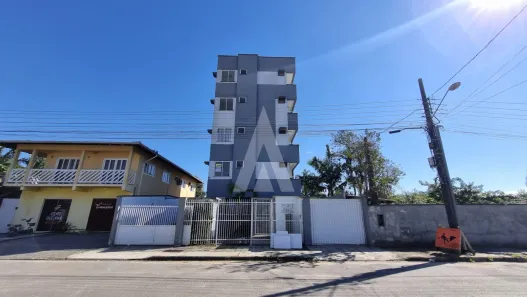 Apartamento com 2 Quartos para alugar, 38m² no Guanabara, Joinville