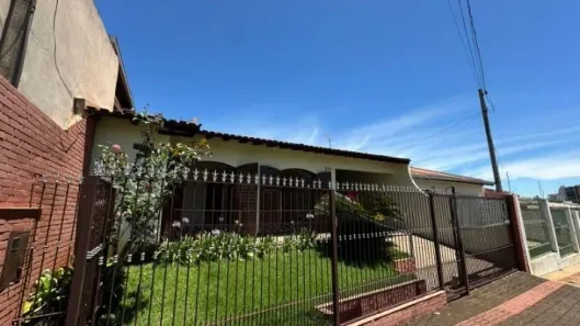 Casa com 3 Quartos para alugar, 280m² no Boa Vista, Londrina