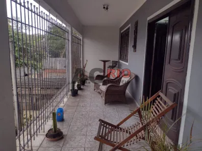 Casa com 6 Quartos à venda, 300m² no Vila Valqueire, Rio de Janeiro