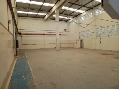 Galpão/Depósito/Armazém para alugar, 1390m² no Centro, Diadema