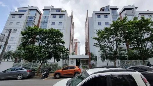 Apartamento com 2 Quartos para alugar, 68m² no Floresta, Joinville