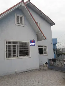Casa com 3 Quartos para alugar, 130m² no Jardim Monte Azul, São Paulo