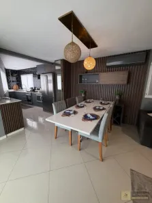 Apartamento com 3 Quartos para alugar, 103m² no Centro, Balneário Camboriú