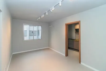 Apartamento com 2 Quartos à venda, 59m² no Vila Ipiranga, Porto Alegre