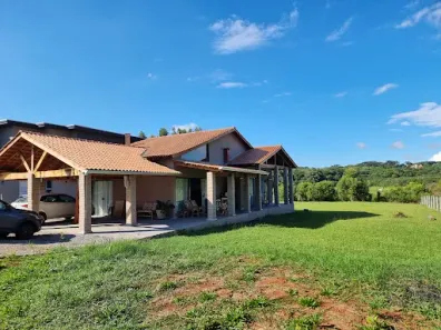 Fazenda/Sítio com 3 Quartos à venda, 172m² no Chácara Águas Claras, Piraquara
