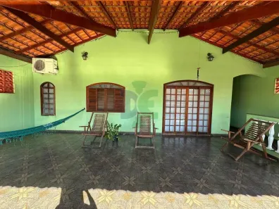 Sobrado com 3 Quartos à venda, 200m² no Jardim Altos de Santana I, Jacareí