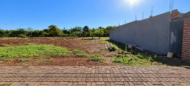 Lote/Terreno à venda, 300m² no Carimã, Foz do Iguaçu