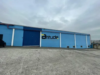 Galpão/Depósito/Armazém para alugar, 650m² no Chácaras Marco, Barueri