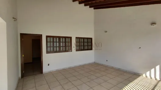 Casa com 4 Quartos para alugar, 242m² no Parque Jardim Europa, Bauru