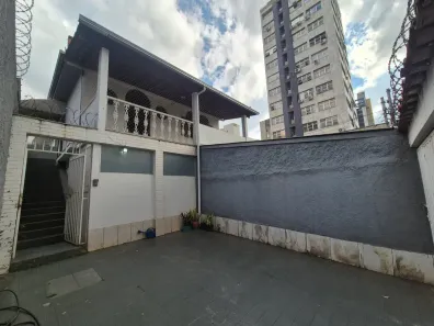 Imóvel Comercial com 3 Quartos para alugar, 200m² no Santa Efigênia, Belo Horizonte
