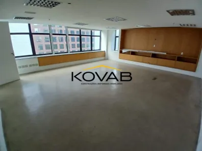 Sala Comercial para alugar, 244m² no Vila Olímpia, São Paulo