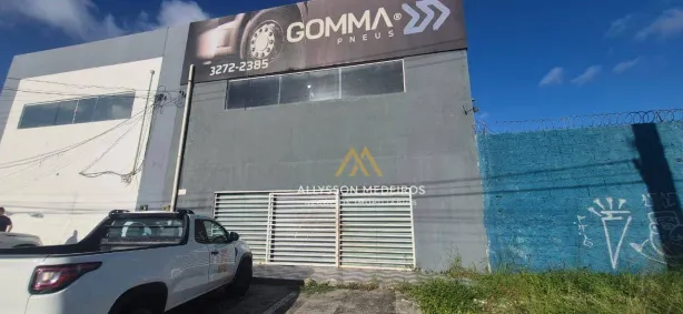 Prédio Comercial para alugar, 620m² no Parque de Exposições, Parnamirim