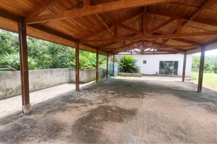Fazenda/Sítio com 2 Quartos à venda, 212m² no Jardim dos Lagos, Itatiba