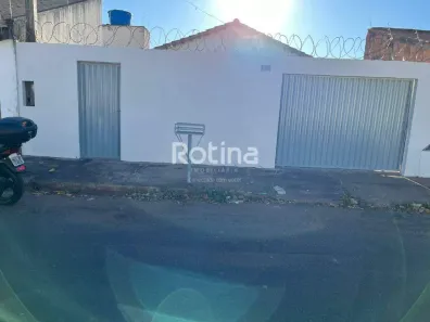 Casa com 2 Quartos para alugar, 55m² no Jardim Europa, Uberlândia
