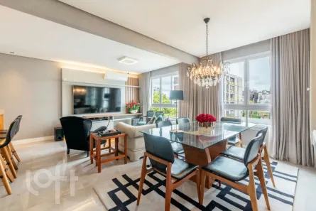 Apartamento com 3 Quartos à venda, 120m² no Moinhos de Vento, Porto Alegre