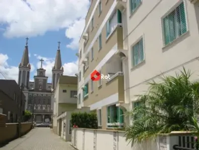 Apartamento com 2 Quartos para alugar, 68m² no Centro, Guaramirim