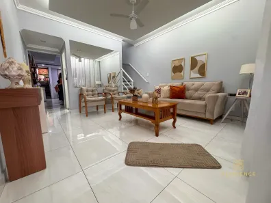 Casa com 2 Quartos à venda, 90m² no Jardim Amália, Volta Redonda
