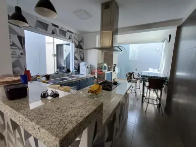 Casa com 3 Quartos à venda, 110m² no Beija-Flor II, Uberaba