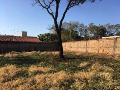 Lote/Terreno à venda, 900m² no Jardim Colonial, Bauru