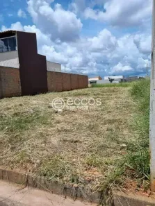 Lote/Terreno à venda, 250m² no Minas Gerais, Uberlândia