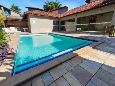 Casa de Condomínio com 3 Quartos para alugar, 145m² no Granja dos Cavaleiros, Macaé