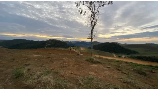 Lote/Terreno à venda, 483m² no Terras do Comendador, Chácara