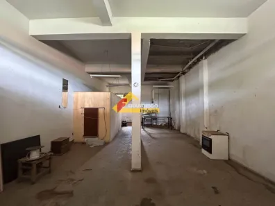 Ponto Comercial para alugar, 80m² no Santa Rosa, Divinópolis