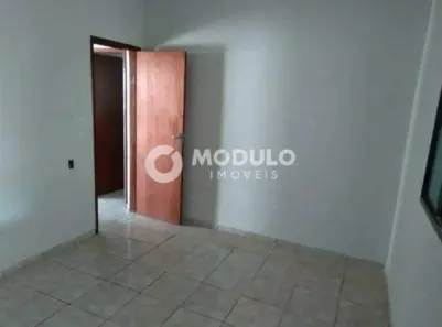 Casa com 3 Quartos para alugar, 162m² no Maravilha, Uberlândia