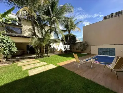Casa com 3 Quartos à venda, 355m² no Lídice, Uberlândia