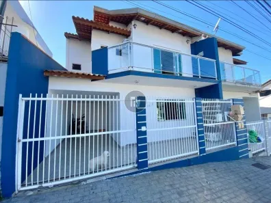 Casa com 3 Quartos à venda, 184m² no Nações, Balneário Camboriú