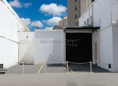 Galpão/Depósito/Armazém à venda, 894m² no Liberdade, São Paulo