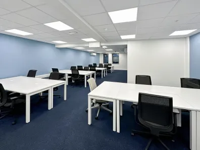 Sala Comercial para alugar, 30m² no Centro, Rio das Ostras