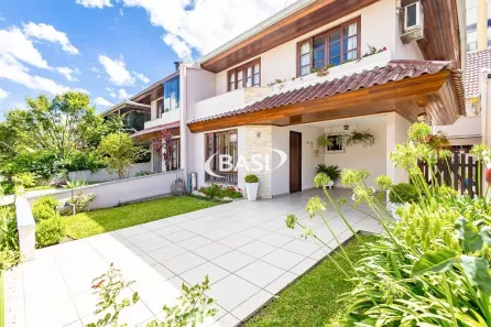 Sobrado com 3 Quartos à venda, 130m² no Campina do Siqueira, Curitiba