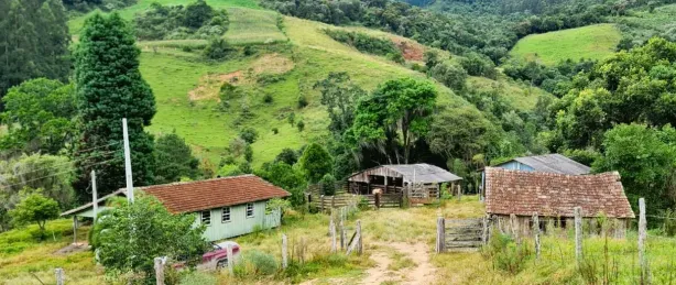 Fazenda/Sítio com 3 Quartos à venda, 350000m² no , Bom Retiro