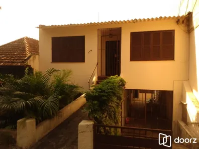 Casa com 2 Quartos à venda, 88m² no Teresópolis, Porto Alegre