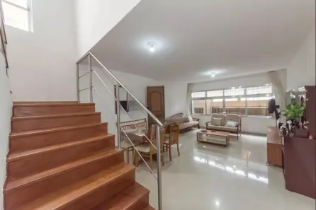 Casa com 3 Quartos à venda, 213m² no Jardim Oriental, São Paulo