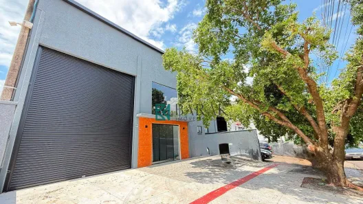 Galpão/Depósito/Armazém para alugar, 300m² no Parque das Laranjeiras, Maringá