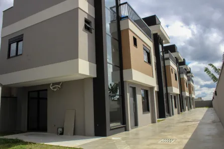 Sobrado com 3 Quartos à venda, 151m² no Portão, Curitiba