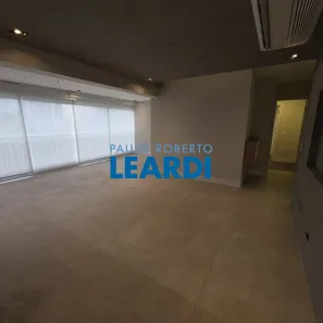 Apartamento com 3 Quartos para alugar, 105m² no Vila Anastácio, São Paulo