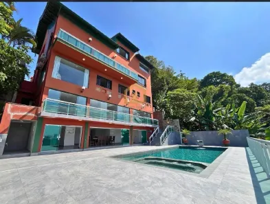 Casa com 6 Quartos à venda, 720m² no Marapé, Santos