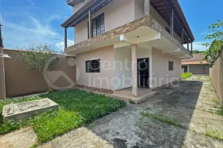 Casa com 3 Quartos à venda, 201m² no Estância Balneária Maria Helena Novaes, Peruíbe