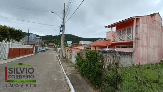 Casa com 4 Quartos à venda, 300m² no Barra da Lagoa, Florianópolis