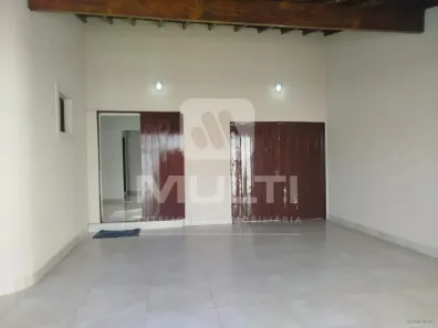 Casa com 3 Quartos à venda, 260m² no Santa Mônica, Uberlândia