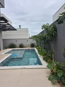 Casa com 4 Quartos à venda, 358m² no Petrópolis, Várzea Grande