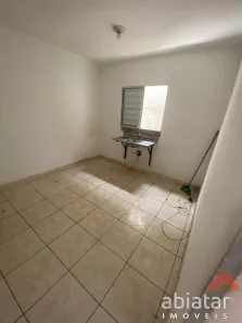 Casa com 1 Quarto para alugar, 41m² no Jardim Saint Moritz, Taboão da Serra